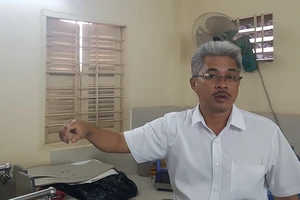 Xây trụ sở nhà nước làm nghiêng nhà dân