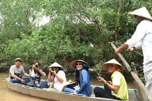 Hiện nay các tỉnh ĐBSCL đang đầu tư sản phẩm du lịch sinh thái, du lịch nông nghiệp- Ảnh: Tú Uyên