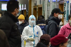 COVID-19: Cả thế giới truy tìm ‘bệnh nhân số 0’