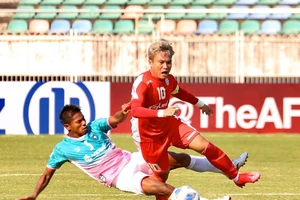 Công Phượng ghi bàn nhưng Phi Sơn mới là cầu thủ hay nhất