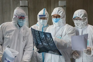 Thế giới ứng phó nguy cơ đại dịch toàn cầu COVID-19