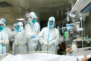 COVID-19: Bài học từ các bác sĩ tử vong ở Vũ Hán