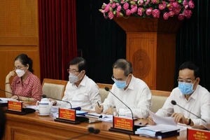 TP.HCM quyết khống chế số ca nhiễm COVID-19