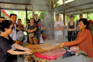 3 tuyến du lịch kết nối TP.HCM với các tỉnh miền Tây