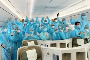 Trải lòng của tiếp viên hàng không nhiễm COVID-19