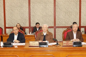 Tổng bí thư, Chủ tịch nước: Chống dịch song song lo đại hội