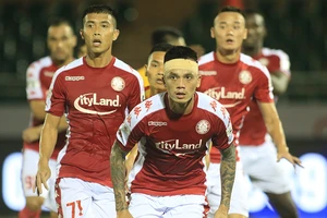 Tại sao VPF cứ đòi bóng lăn?