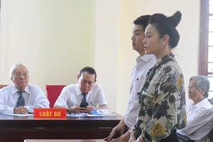 Kháng nghị vụ ca sĩ Nhật Kim Anh kiện nuôi con