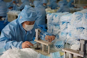 50 nước, lãnh thổ mua thiết bị y tế Trung Quốc