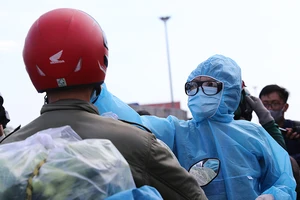 Những người gác ‘cổng’, ngăn dịch cho TP.HCM