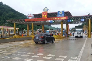 Chậm tiến độ thu phí không dừng: Nhiều nơi nhận trách nhiệm