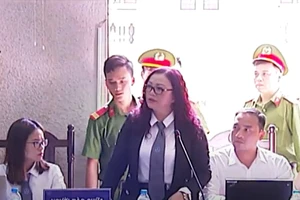 Xem xét vụ chủ tọa buộc luật sư rời phòng xử