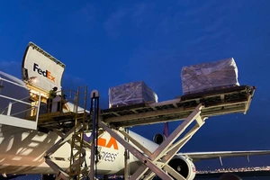 Chống COVID-19: Giải mã ‘ngoại giao y tế’ của Việt Nam