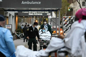 Lý do Mỹ thất bại trong cuộc chiến COVID-19