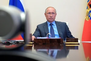 Ông Putin chịu sức ép lớn vì COVID-19 diễn biến xấu