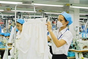 COVID - 19: Tái khởi động kinh tế với tâm thế mới