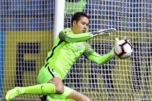 Filip Nguyen, Alexander Dang, David Alaba và thầy Park