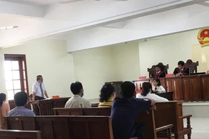 Vừa mất dâu, vừa phải trả 35 chỉ vàng cưới