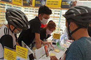 Nhiều tỉ phú kiếm bộn tiền trong mùa dịch