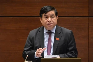 Tranh luận về lợi, hại khi đưa hộ kinh doanh vào luật