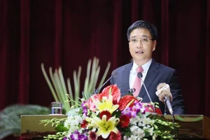 Bất thường chủ tịch tỉnh kiêm chức vụ mới