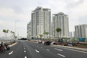 Nhà đầu tư săn tìm bất động sản khu Đông