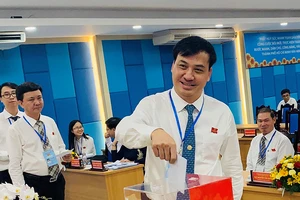 Ông Lê Hòa Bình làm bí thư Đảng ủy Sở Xây dựng TP.HCM