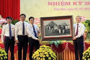 Thường trực Ban bí thư dự Đại hội Đảng bộ huyện Tiền Hải