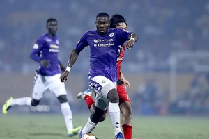 Bầu Đức không còn vui với cách chơi của HA Gia Lai