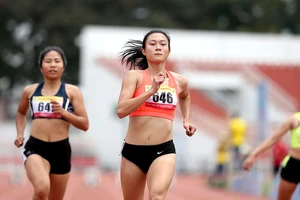 Lê Tú Chinh vô đối ở Cúp Tốc độ Thống Nhất