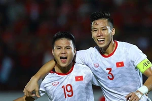 Việt Nam rộng cửa đăng cai và bảo vệ cúp AFF