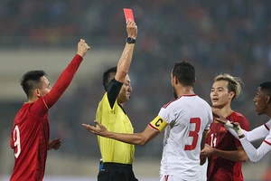 UAE sớm ‘tung cờ trắng’ dù chưa gặp lại tuyển Việt Nam