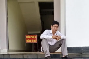 Vụ tự tử ở tòa và trách nhiệm của thẩm phán