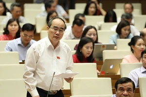 Việt Nam cần công bố hết dịch COVID-19