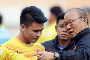 Ông Park cười, các đối thủ khóc!