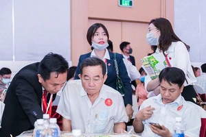 Giao dịch bất động sản qua sàn: Đẻ thêm thủ tục