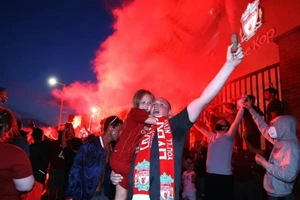Liverpool vô địch, Klopp kêu gọi fan giãn cách xã hội