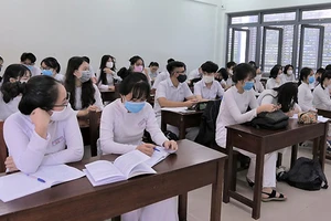 Đà Nẵng thí điểm lắp camera thông minh ở trường học