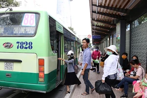 Cần tính lại bài toán trợ giá xe buýt