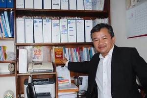 Thầy giáo thắng kiện sau 14 năm với 8 phiên tòa