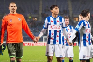 Văn Hậu về nước và 4 cầu thủ Thái ở J-League 1