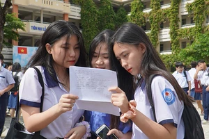 Căng thẳng cuộc đua vào lớp 10