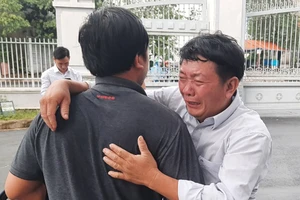 Vụ vợ bị đơn định nhảy lầu: Hủy cả hai bản án