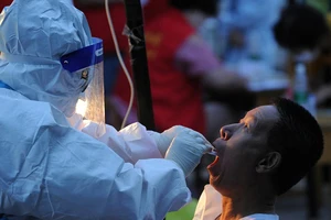 Châu Á căng mình đón đợt dịch COVID-19 thứ hai