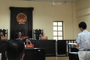 Một nghiên cứu sinh kiện trường đại học