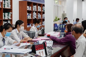 TP.HCM: Nỗ lực giải quyết thủ tục cho dân trong dịch COVID-19