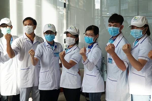 Thủ tướng: Bắt đầu cao điểm chống dịch COVID-19