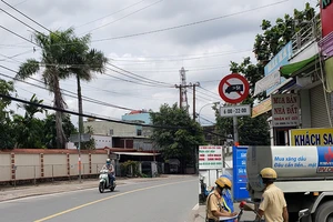 Xử lý xe tải, xe ben... chạy vào giờ cấm phía đông TP.HCM