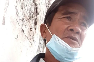 Xe ôm tùy tiện tới nhà đưa bệnh nhân tâm thần đi điều trị