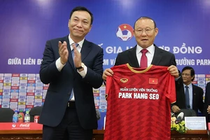 Khi VFF không cho ông Park quyền từ chối...